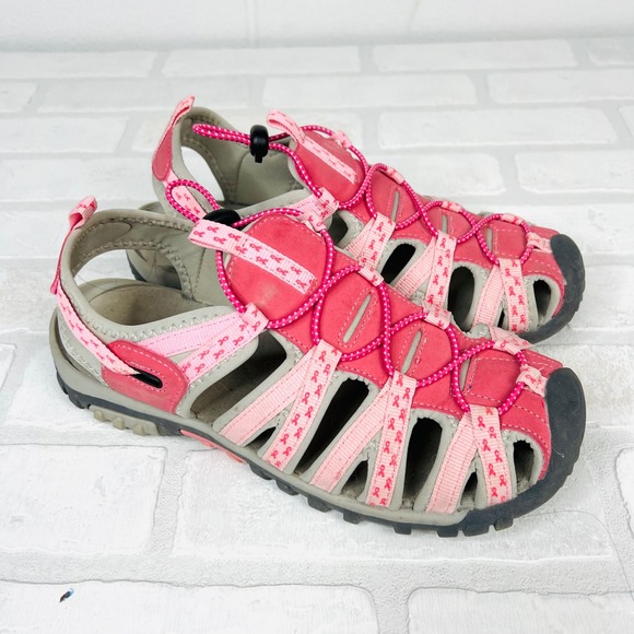 The Breast Cancer Site Pink Ribbon Water Sandals Women's Size 9 - Picture 1 of 8